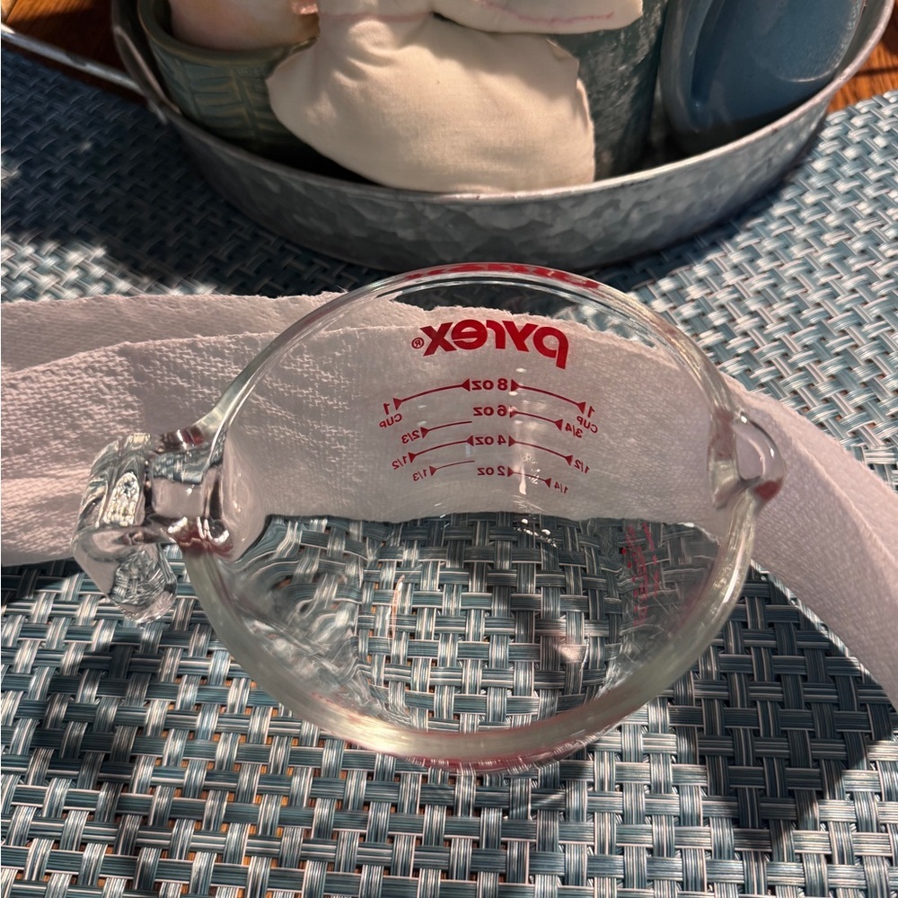 Vintage PYREX GLASS 1 CUP MEASURING CUP - Picture 3 of 4